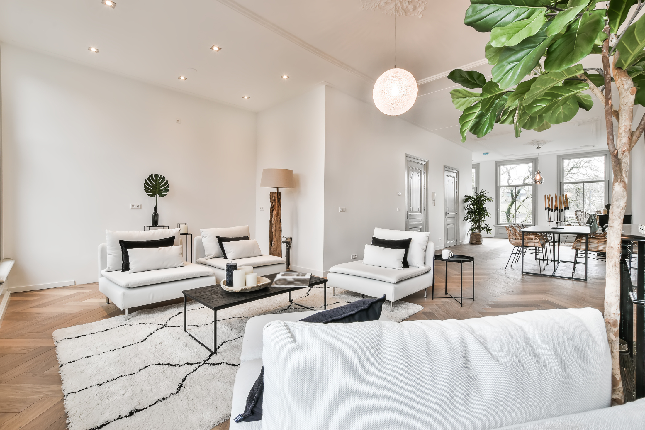 Luxury Listings That Sell: Staging & Presentation Tips That Make an Impact