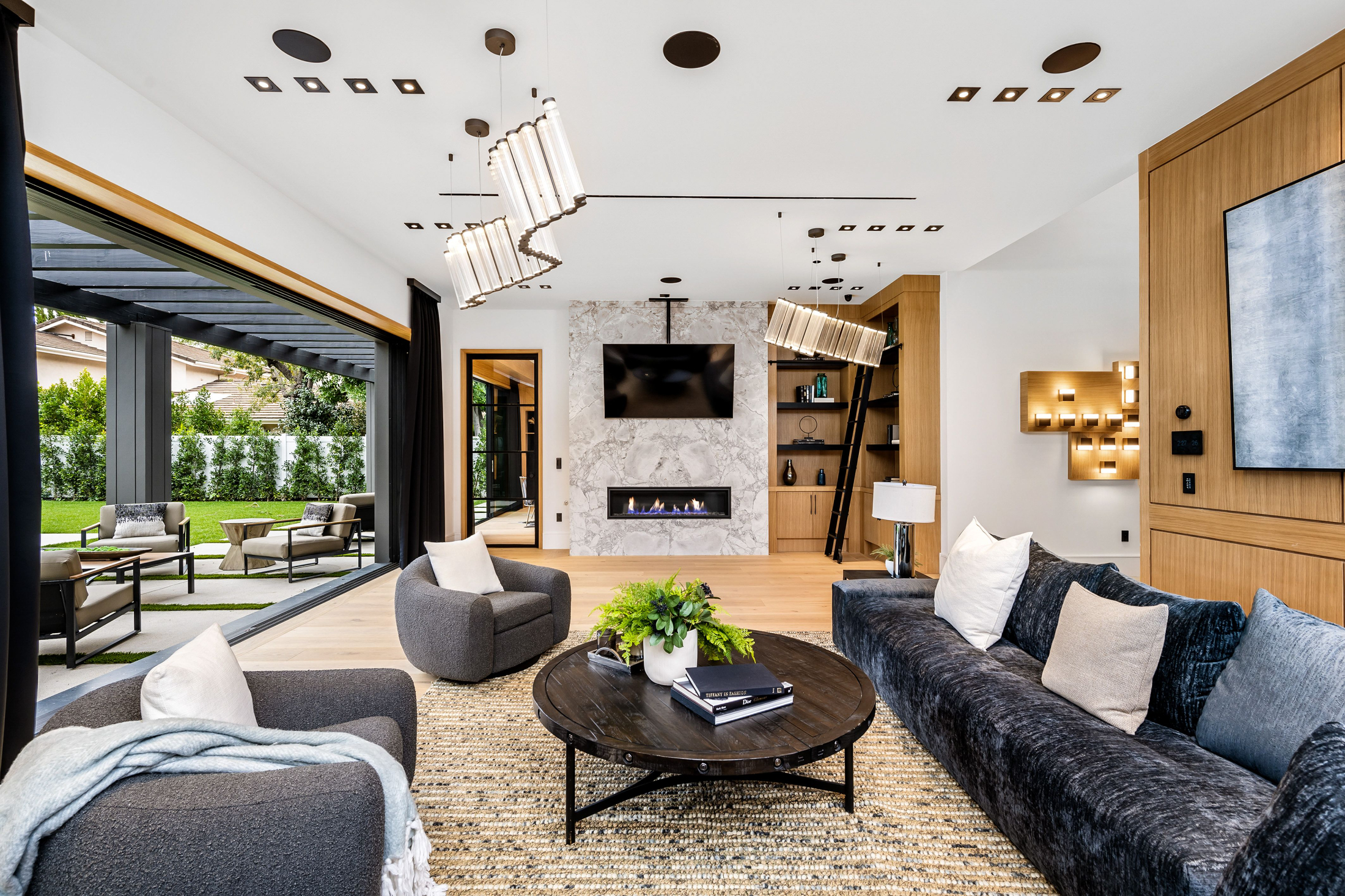 Luxury Smart Homes in Winnipeg: Tech That Today’s Buyers Expect
